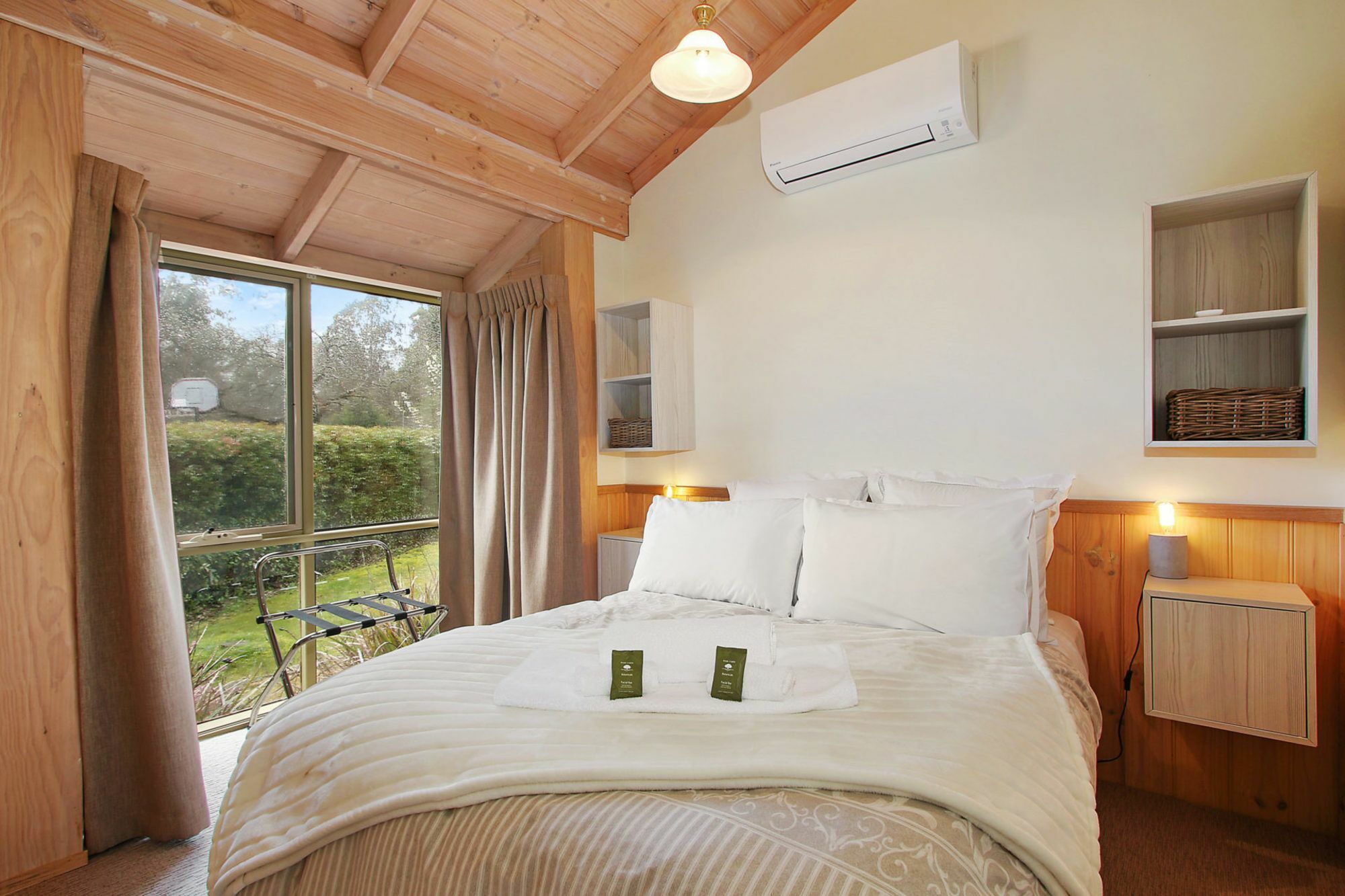 Apartamento R & R In Bright - Short Walk To Town Exterior foto